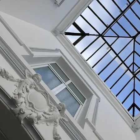 Le Carré Des Arts Hotel *