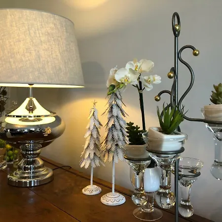 Le Carré Des Arts *